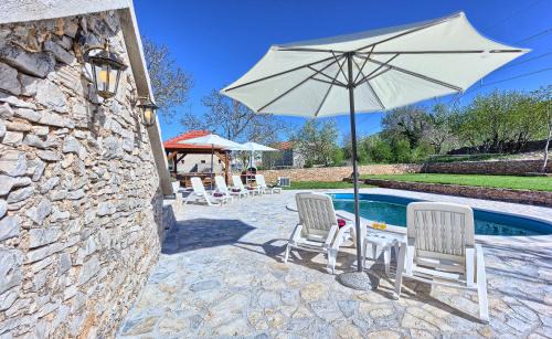 Central Dalmatia House | Dalmatia Stone House - heated pool