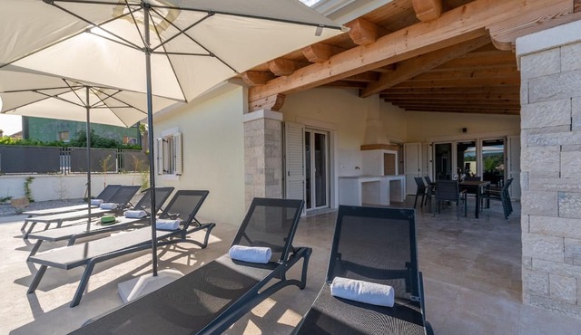 Ferienvilla 'Villa Tereza' mit Infinity-Pool