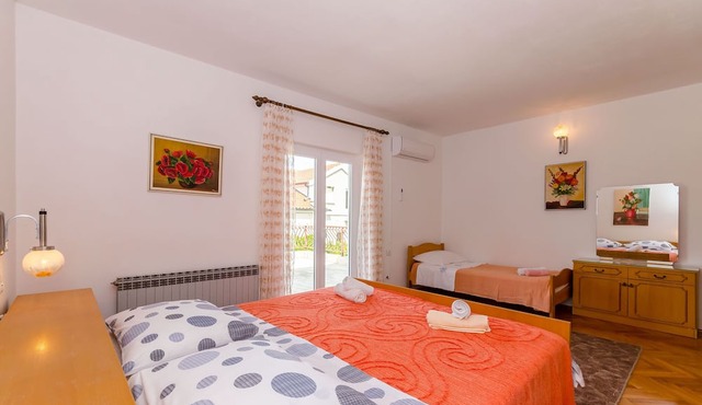 Rooms Ante