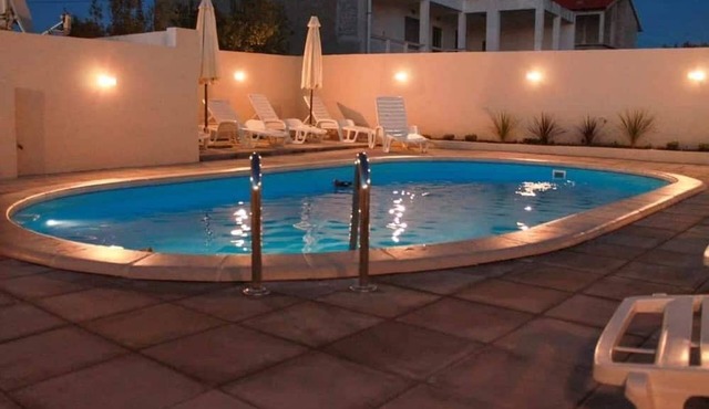 Nenad - With Pool - A5