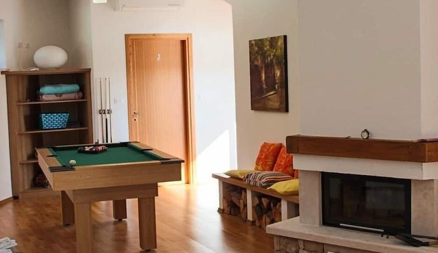 Arton Villa with heated pool, in Istria