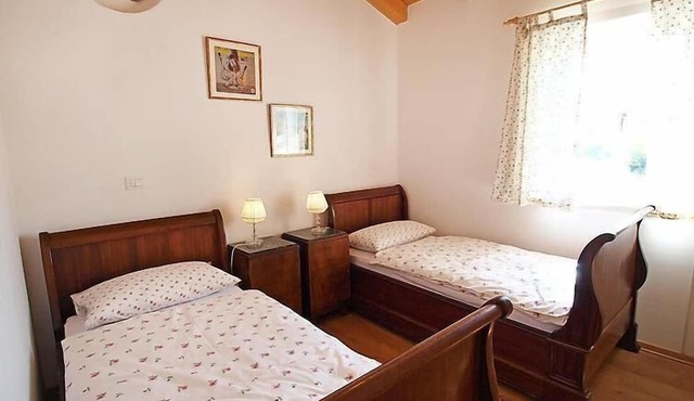 Holiday house Villa Nika with an outdoor whirlpool