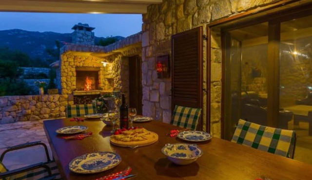 Rustic Haven Villa in Vrgorac