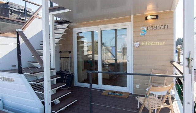 Eldamar Floating House Marina Portorož in Portorož
