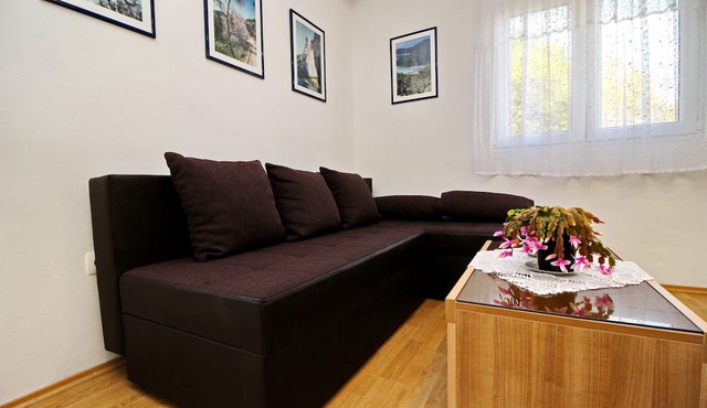 Apartments Nodilo