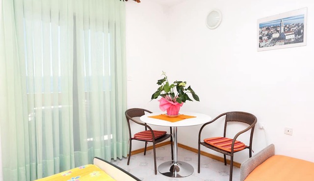 Studio flat with balcony and sea view Marušići, Omiš (AS-1024-a) in Marušici