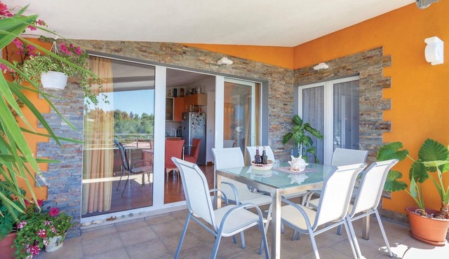 2 bedroom stunning apartment in Seget Vranjica in Seget Vranjica