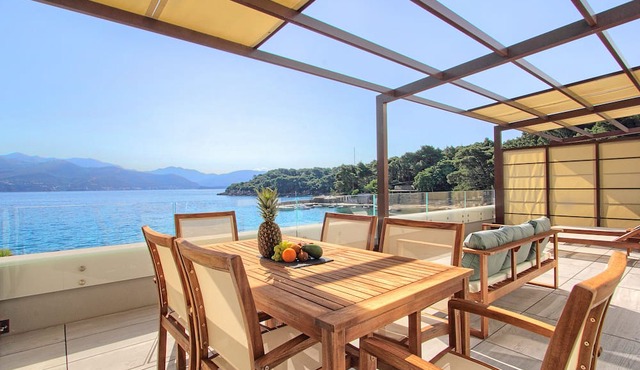 Kalamota Beach House