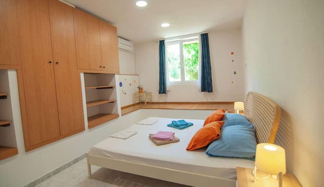 Cozy Oasis in Front of the Pool – Split in Split