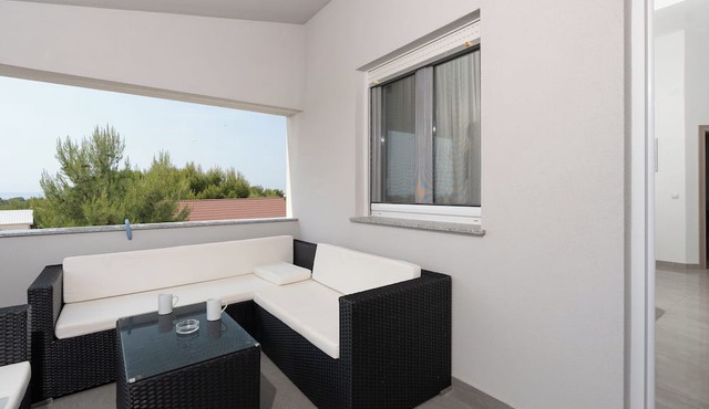 Apartment Juli in Vir