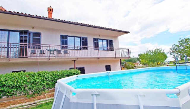 Ruhige Wohnung in dem charmanten Dorf Škitača by Interhome