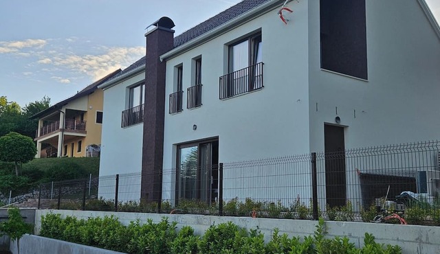 Two Bedroom Villa with Swimming Pool in Jastrebarsko