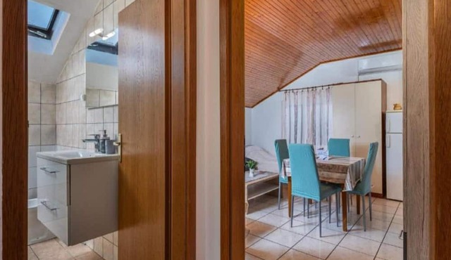 Studio apartment Iva - Studio Apartment