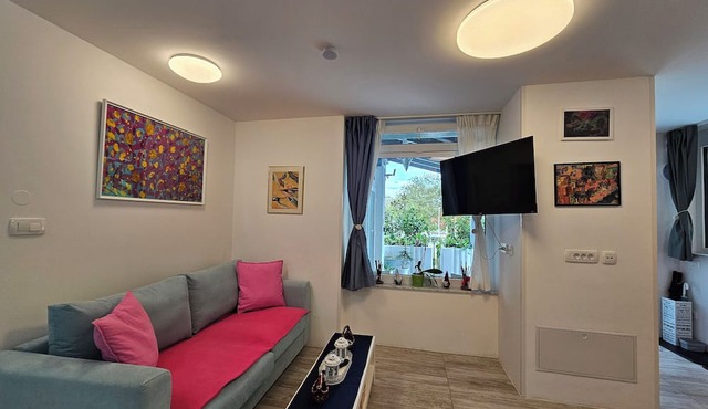 Bolero B Tour As/Modern and comfortable studio with WiFi and AC in Ljubljana