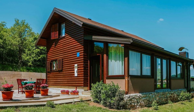 Stunning private villa for 4 people with WIFI, TV and terrace