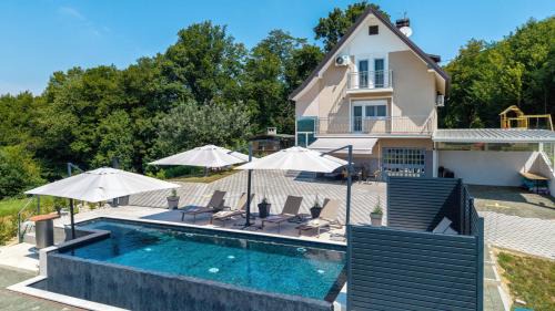 Holiday Home Cerine Hill by Villas Guide in Gornji Bukovec