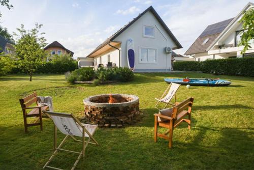 Lakeside family house Trboje