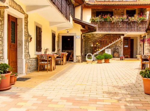 Turistična kmetija pri Friščevih