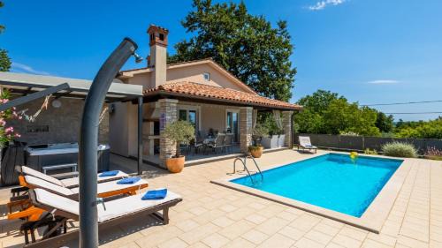 Villa Melnica by Villas Guide in Barban