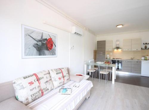 Apartment Leonardo B2 mit Terrasse by Interhome