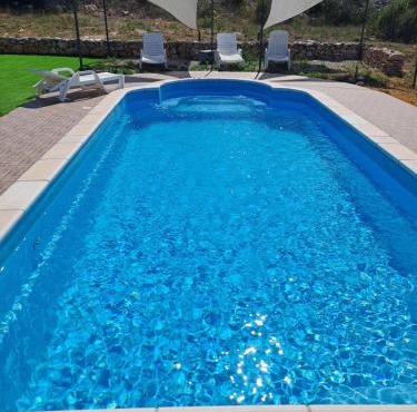 Nane Garden house with heated pool