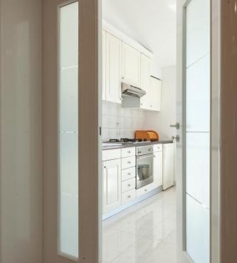 Nikola Apartment