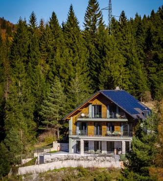 Villa Stella Verde - Wellness Villa with a swimming pool, hot tub and sauna