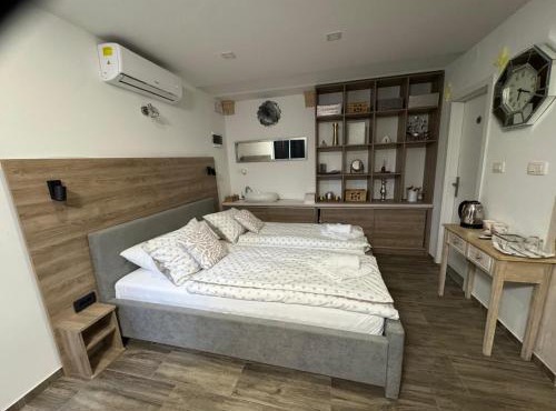 HA-LU Studio Apartman in Jurdani