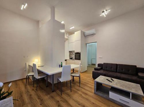 Relaxed escape in the old town - App Sviti Tour As