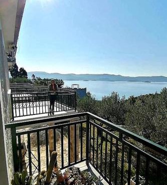 Apartmani Kremena small beach 200m