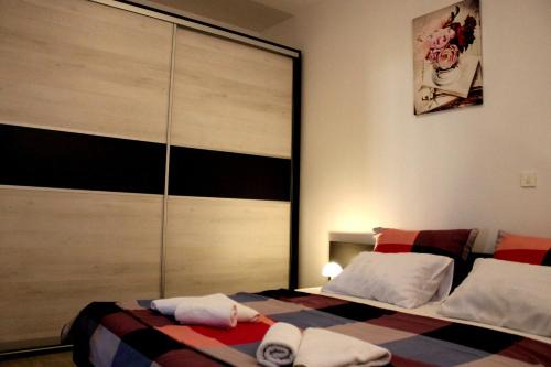 Apartmani Mladenka