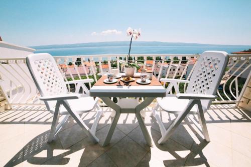 Studio Apartment in Duce with Sea View, Terrace, Air Conditioning, Wi-Fi (4167-2) in Duće