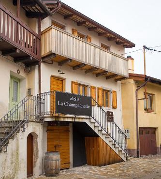 Aldilà Art Rooms, Apartment and Vacation House